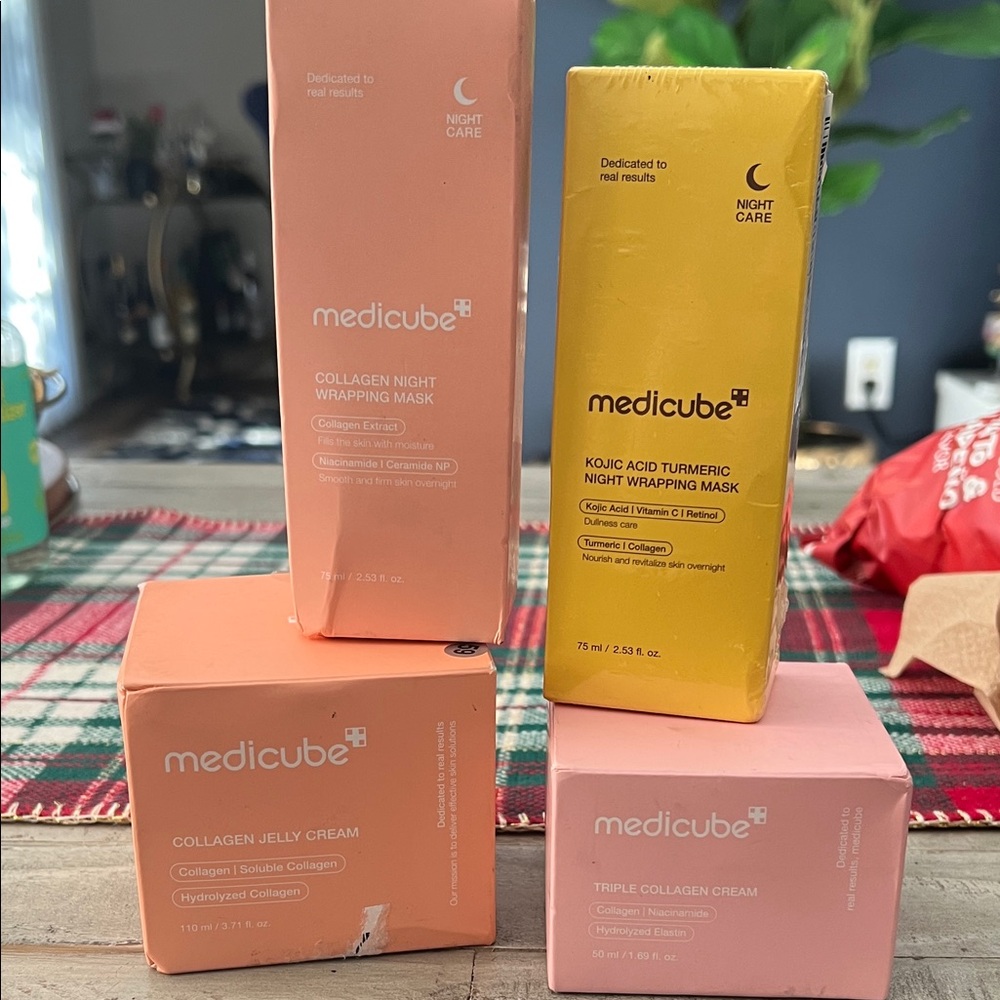 Sold Medicube bundle all new products (as is)